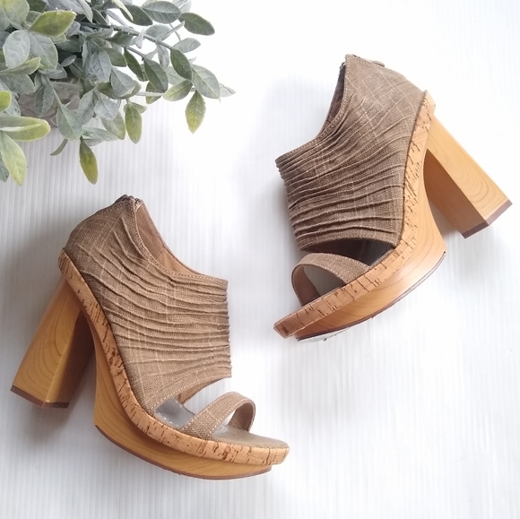 unleashed Shoes - UNLEASHED • wooden platform heel clog booties